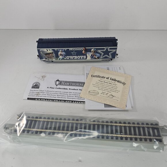 Tony Romo Dallas Cowboys Boxcar Hawthorne Village Collectible W/ COA - Picture 1 of 10